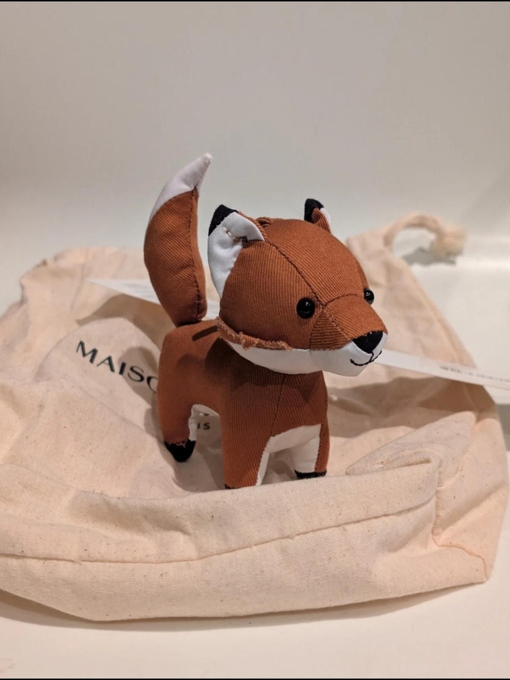 MAISON KITSUNE Bag Charm Orange lw06905ww0081 p899! Brand New!
